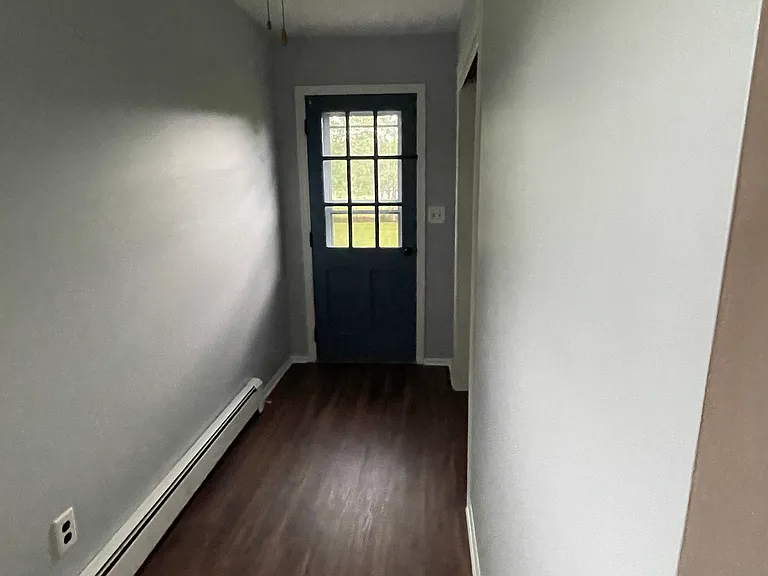 1138 Albany Post Rd — Photo 6