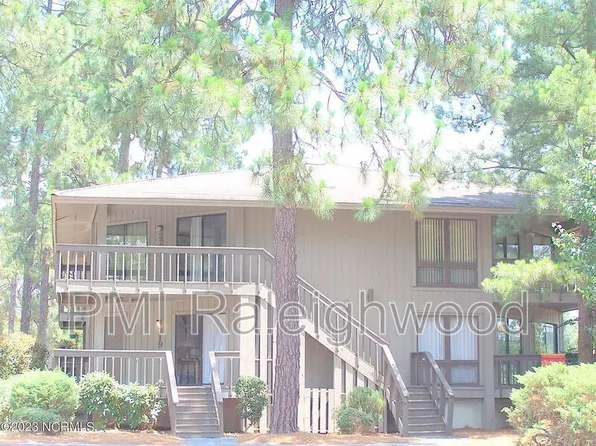 220 Foxkroft Dr, Jackson Springs, NC 27281