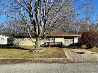 713 June Ave, Palmyra, MO 63461