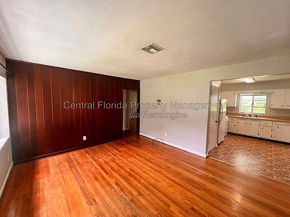 4th image of 1261 Richmond Rd