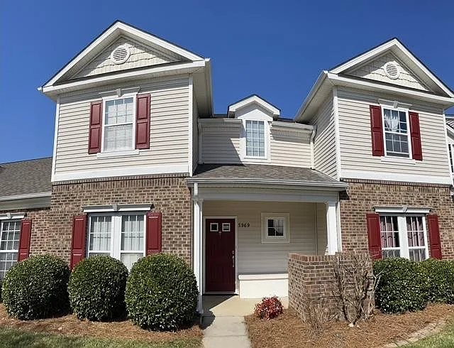 5967 Hollow Wood Ct — Photo 2