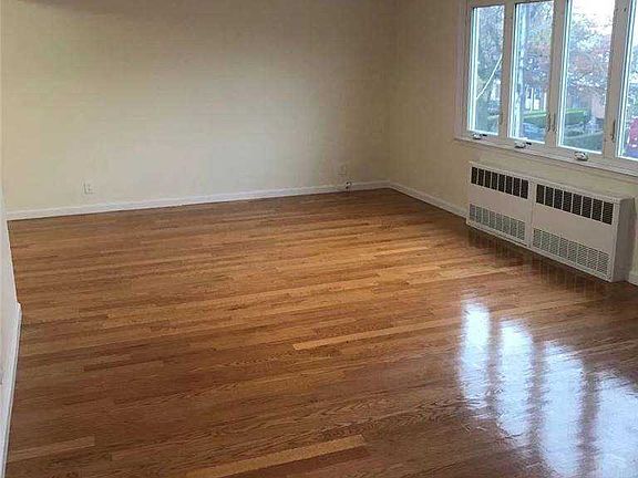 4th image of 14640 28th Ave #2