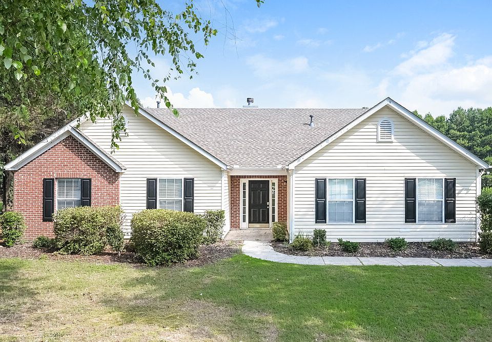 1st image of 3208 Bradford Pear Dr