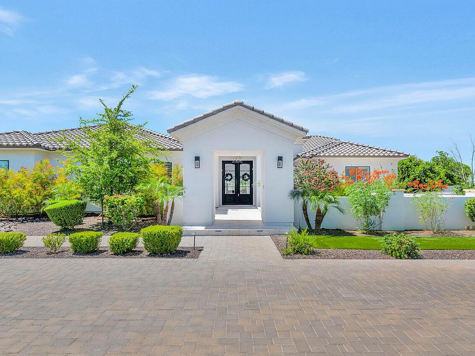 1st image of 10107 W CALLE LEJOS --