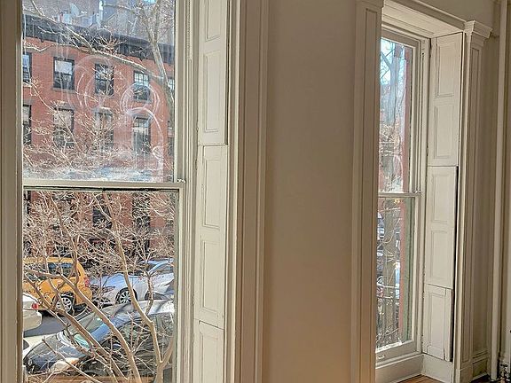 3rd image of 156 Clinton St APT 1A