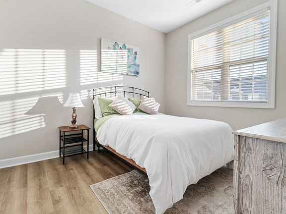 3rd image of 5006 Carleton Dr Unit 77