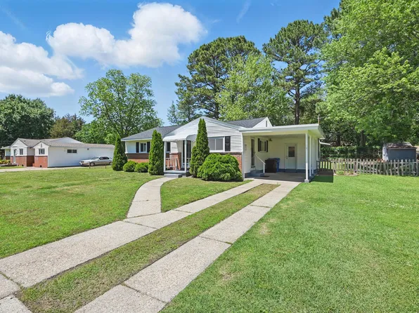 404 Oaklette Dr, Chesapeake, VA 23325