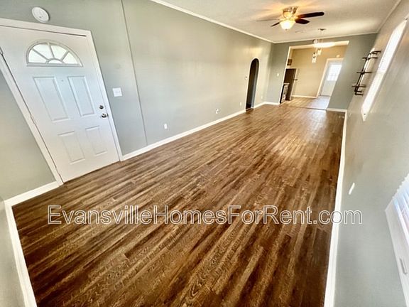 3rd image of 3126 Edgewood Dr