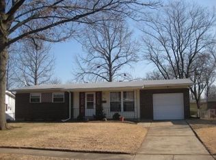 2160 Splendor Dr, Florissant, MO