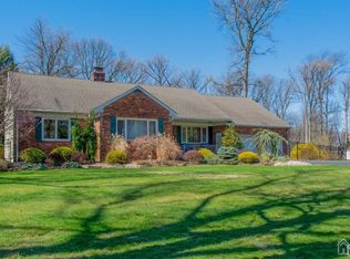 65 Sycamore Rd, Colonia, NJ 07067