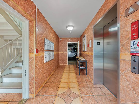 2nd image of 413-415 9th St APT 303