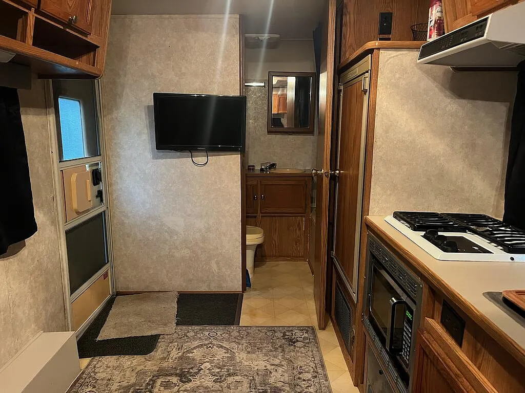 1 bed, 1.0 bath, 200 sqft, $650 — Photo 4
