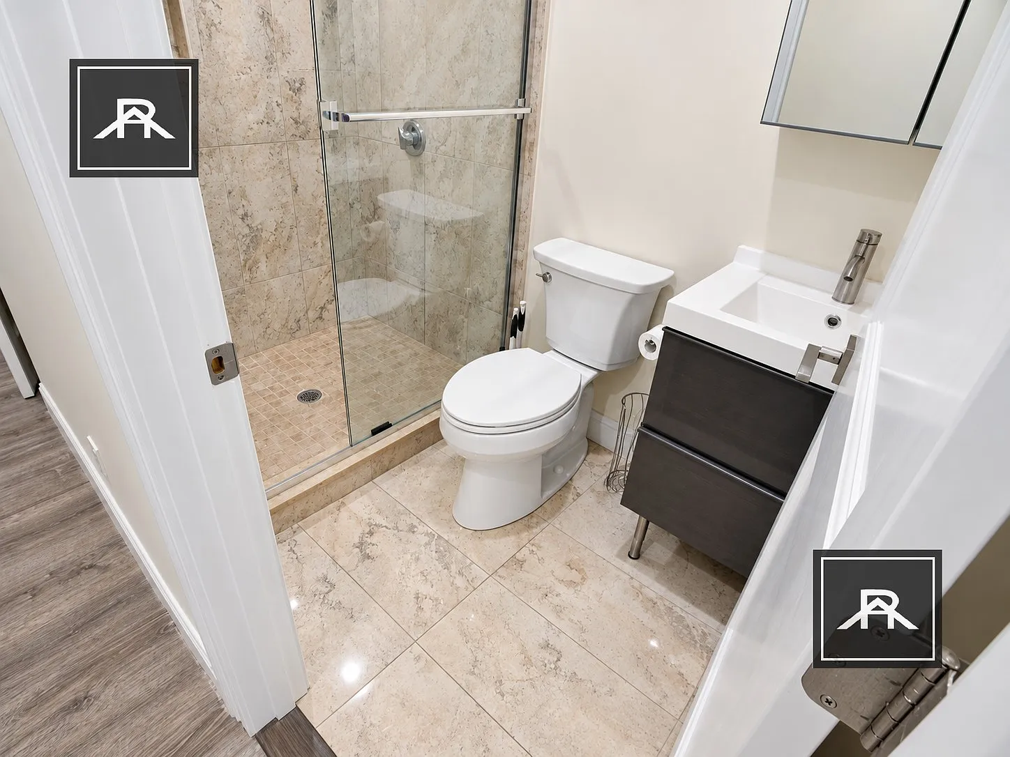 1028 Commonwealth Ave — Photo 4