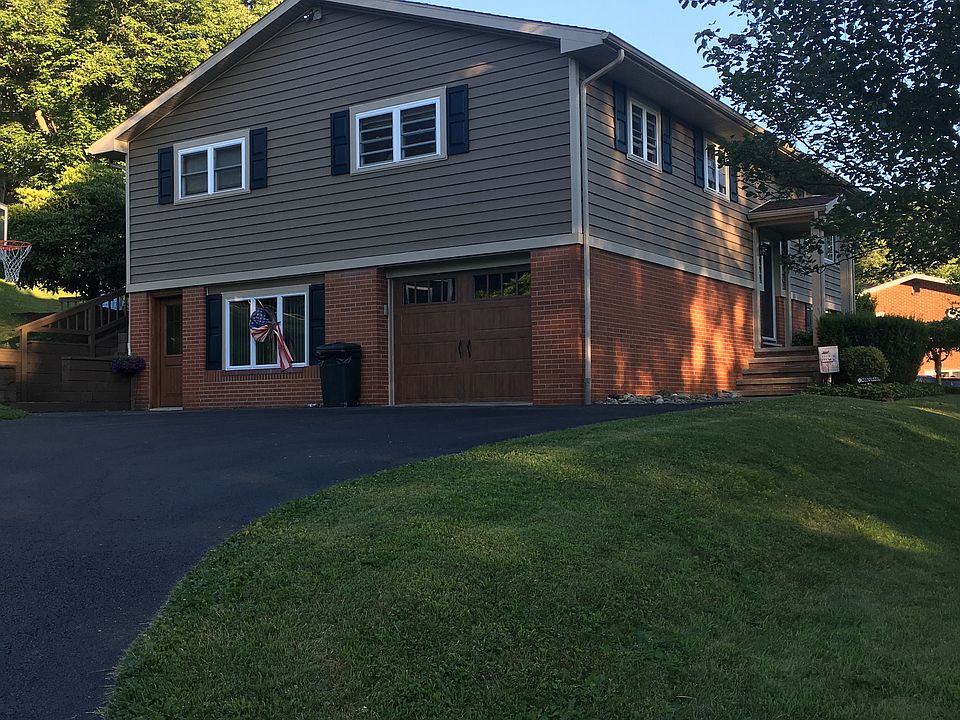 Exterior - Left