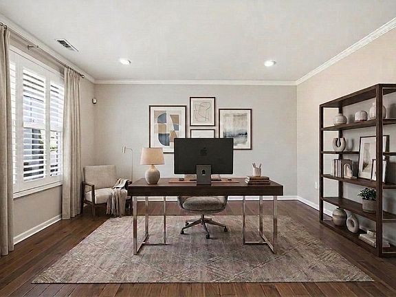 4th image of 208 Wellwater Ave
