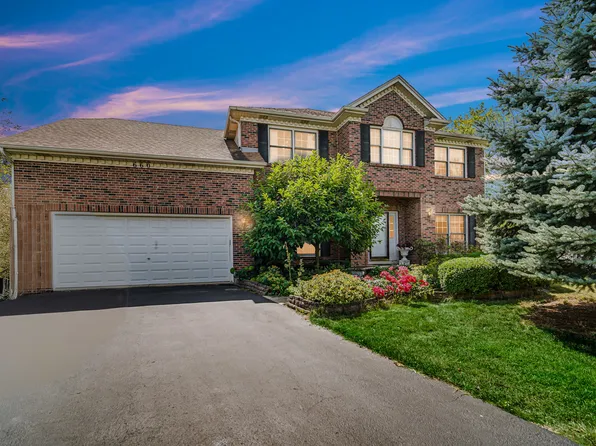 660 Dewig Ct, North Aurora, IL 60542