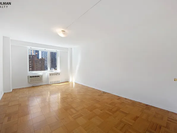 411 East 53rd Street image 6 of 15