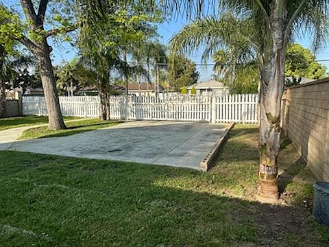5th image of 941 Glen Ave