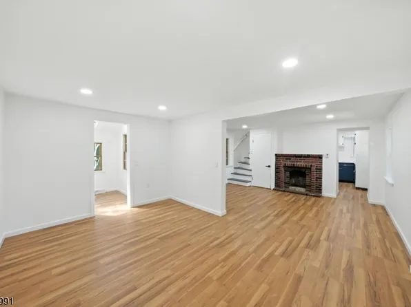 34 North St, Bloomsbury Boro, NJ 08804