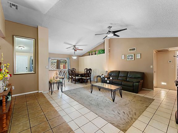 3rd image of 2326 E Folley St #17277526
