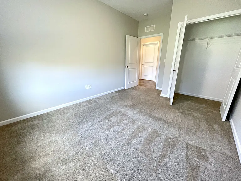 Orchard Grove Apartments — Photo 13