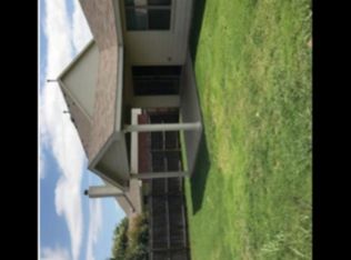 5821 Country Valley Ln, Fort Worth, TX 76179