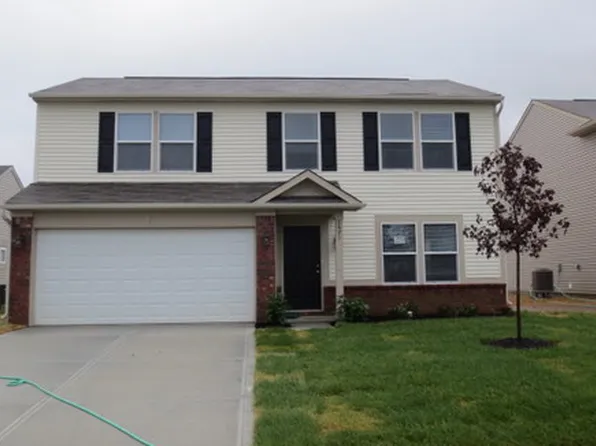 1471 Egret Ln, Greenwood, IN 46143