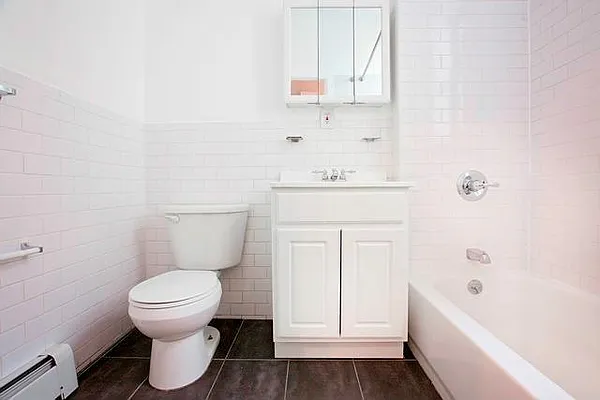 Rented by Charles Coutinho LLC | media 21