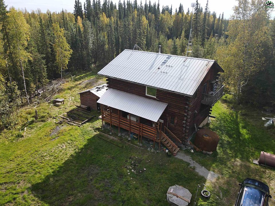 1st image of 809 Delphinium Ln
