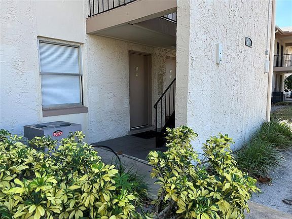 2nd image of 1916 Honour Rd APT 1