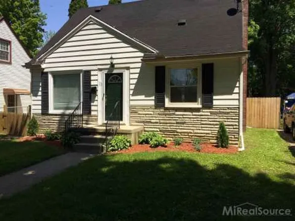 23 S Highland Ave, Mount Clemens, MI 48043