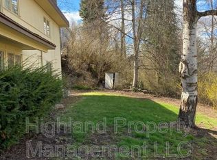 1233 NE Cove Way, Pullman, WA 99163