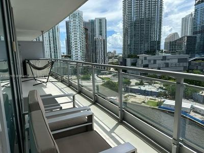 92 SW 3rd St APT 1603, Miami, FL, 33130