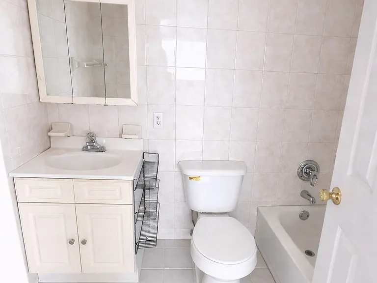 19818 47th Ave #1B — Photo 3