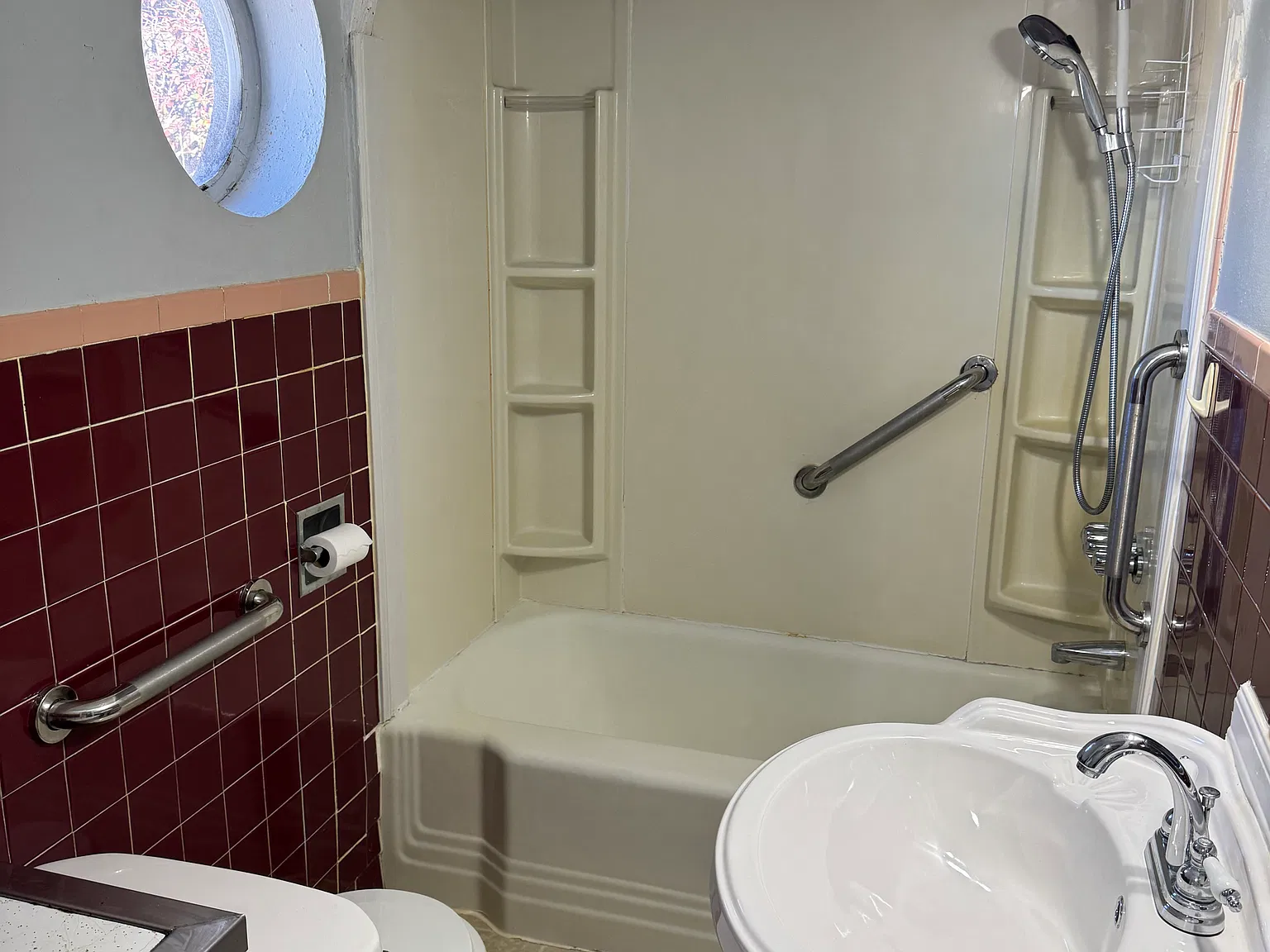 1 bed, $750 — Photo 2