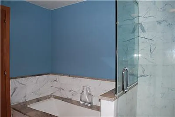 Sold by R New York | media 8