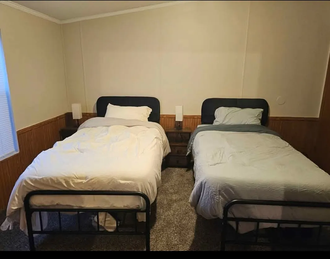 3 bed, $750 — Photo 2