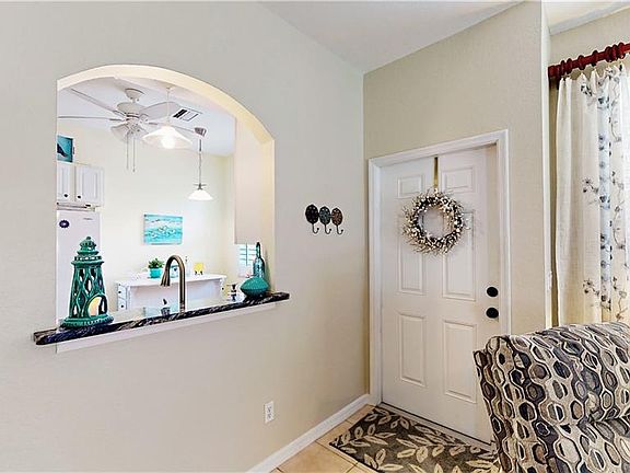 3rd image of 7863 Lake Sawgrass Loop APT 5511