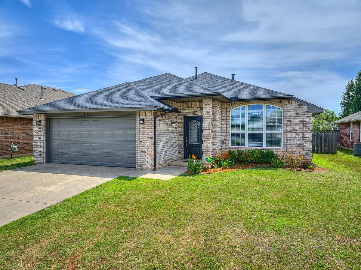 Building Photo - 21862 Meadow Mist Ct