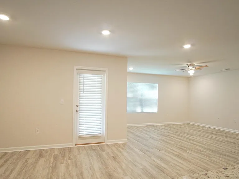 5120 Gaineswood Dr — Photo 18
