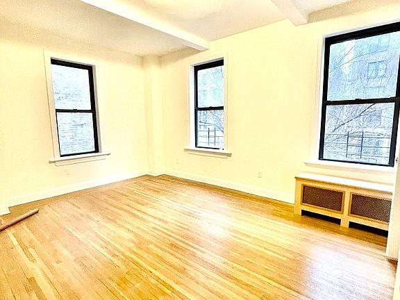 4th image of 175 W 79th St #3A