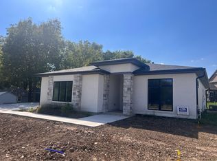 217 Stockade St, Lawrence, KS 66049