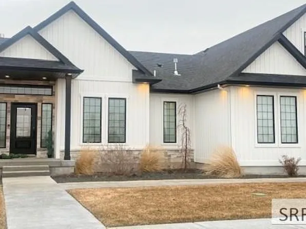 2635 Spring Gulch Dr, Ammon, ID 83406