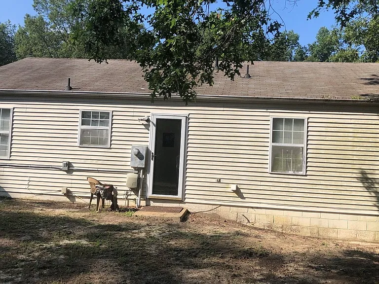 9237 Lost Forest Dr — Photo 2