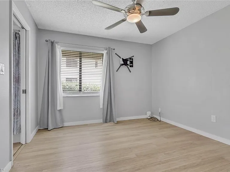 9861 Alabama St #3 — Photo 17