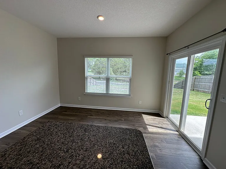 1105 Beacon Rd — Photo 10