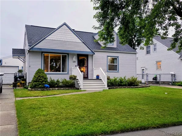 130 Calvin Ct N, Tonawanda, NY 14150