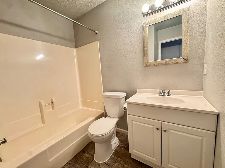 11402 N Lincoln Blvd — Photo 6
