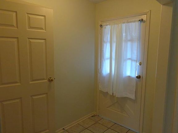 2nd image of 117 Southern Hills Dr