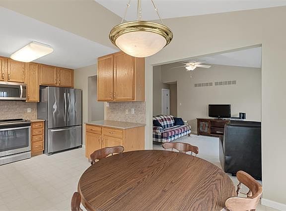 4th image of 10204 Highbury Ln